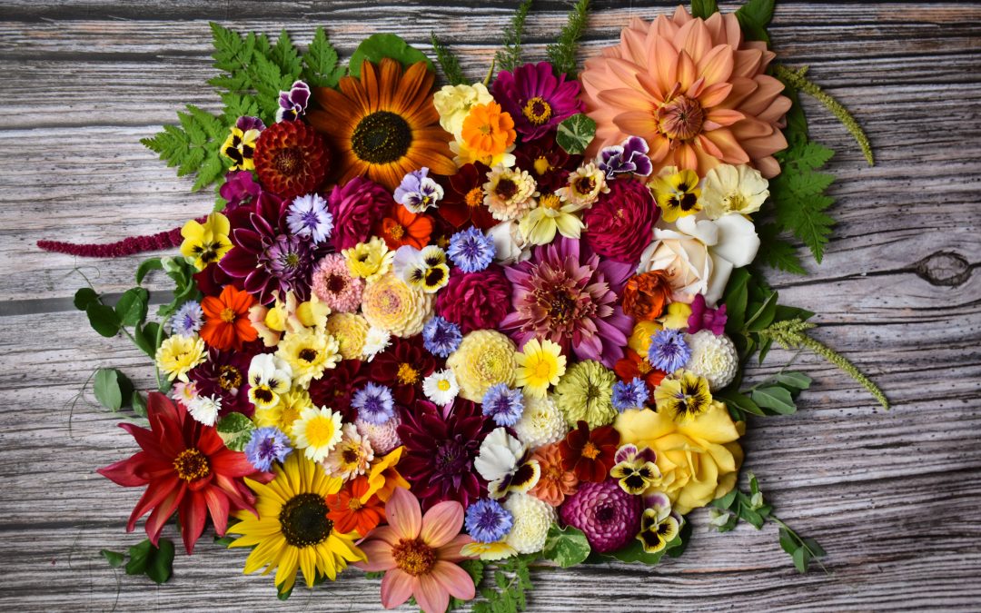 bespoke edible flowers for weddings